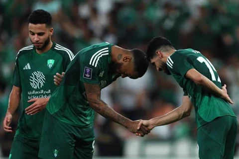 توني حرم موسيماني من الثأر.. أهلي جدة يجبر الاستقلال على التعادل آسيويا